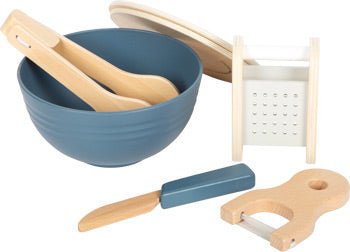 Wooden Cuttable Salad Play Set - Heirloom Hall